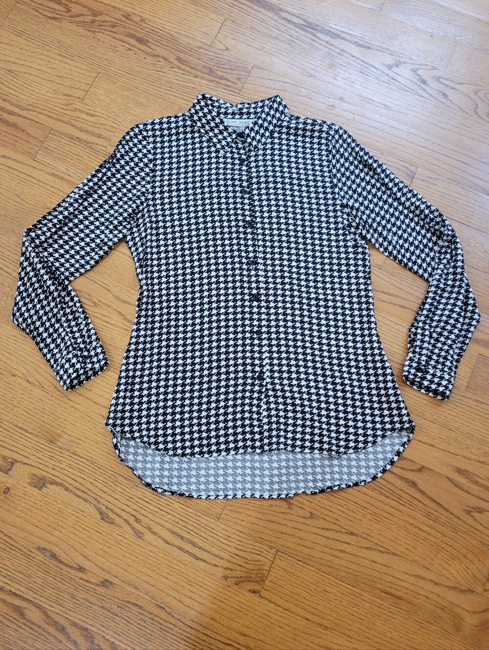 Houndstooth Button Down Long Sleeve Shirt